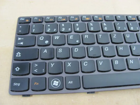 номер0273-15 клавіатура Клавіатура для ноутбука  Keyboard  робоча  MP-10A36D0-6869 для Lenovo IdeaPad Z570 Z575 оригінал З аукціону