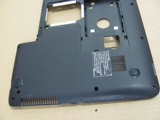 497-3 Кришка дно піддон корпуса 13N0-ZXA0302 H000038180 для Toshiba Satellite C870 C870D C875 C875D оригінал Недорого