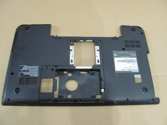 500-3 Кришка дно піддон корпуса H000047040 13N0-CKA0111 для Toshiba Satellite C50 C50D C50-D оригінал Ціна