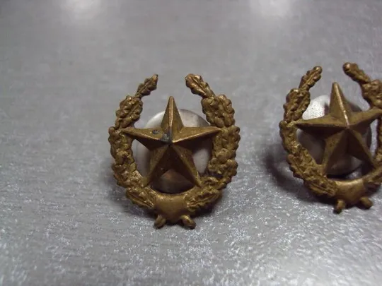 милитария эмблема общевойсковая мотострелковые войска вс ссср размер 18 на 16 мм винт лот 2 шт №2522 Продаж