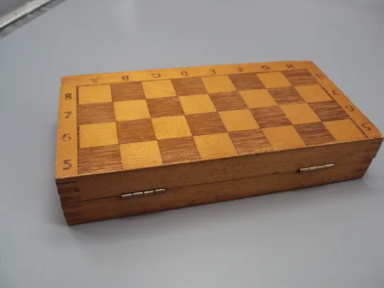 Шахматная доска маленькая дерево 20 х 21 см настольная игра шахматы ссср №18528МЯ в Україні