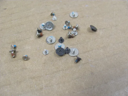 номер0881-32 комплектуюче гвинти   для Lenovo V340-17 L340-17  оригінал З аукціону