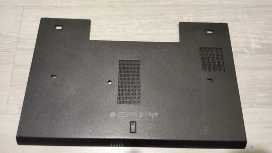 Сервісна кришка Hp 6560b 6570b Ціна