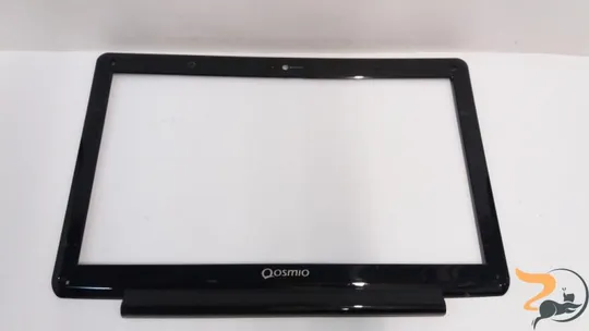 Рамка матриці корпуса для TOSHIBA QOSMIO F60, gm902874011a-b, Б/В. Всі кріплення цілі.Є подряпини та Ціна