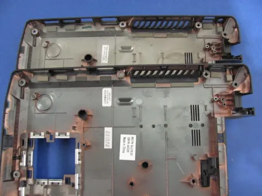 65-13  Кришка (дно, корито, піддон) корпуса 60.4GU01.001 60.4JY05.003 для MEDION AKOYA P6622 оригінал Недорого