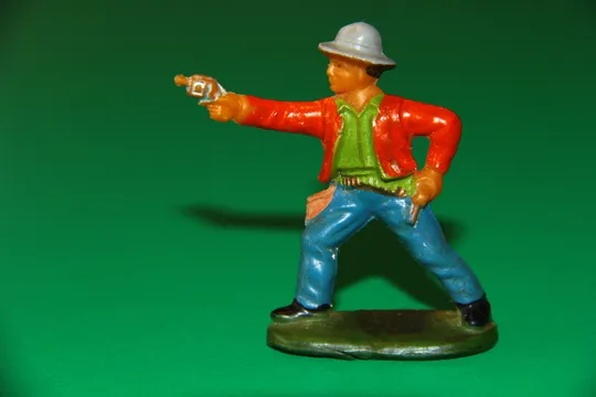 ковбой ГДР №082 тип А ДОК ХОЛІДЕЙ Фріхольд Фішер ДУЖЕ М`ЯКА РЕЗИНА рання фігурка Ціна