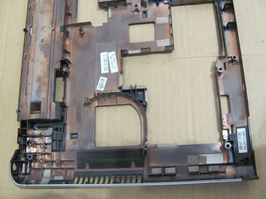 номер0287-2 Кришка дно піддон корпуса Нижний корпус (дно) для ноутбука Низ дно поддон Нижняя часть 0WCY8Y для DELL VOSTRO 3460 оригінал Недорого