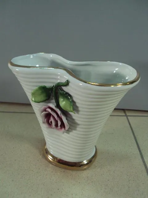 Ваза карандашница фарфор с цветком розой Германия высота 13,5 см,длина 15,8 см (№ 940) Характеристики