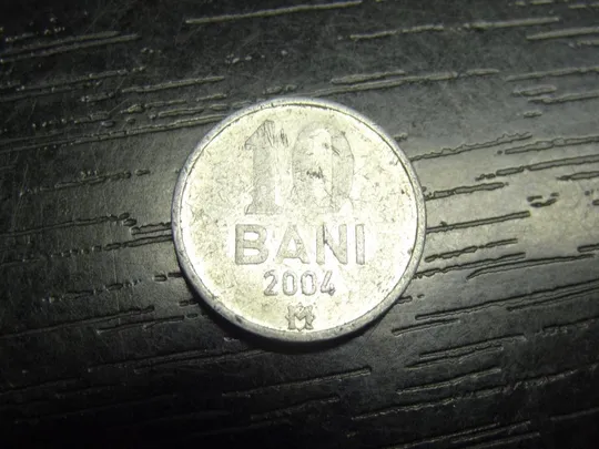 Купити 10 бані 2004 Молдова