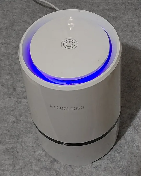 Портативний очищувач повітря для будинку Rigoglioso з HEPA фільтром і нічником Ціна