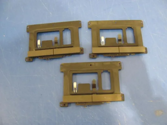 №172-7 кнопки тачпаду 560200E00-25G-G 560200800-133-G для HP PROBOOK 6560b 6570b оригінал Ціна