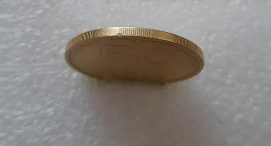 (2933) 50 копійок 1994 2АГ(а)м з розколами на аверсі (50 копеек 1994 брак трапеция) Недорого