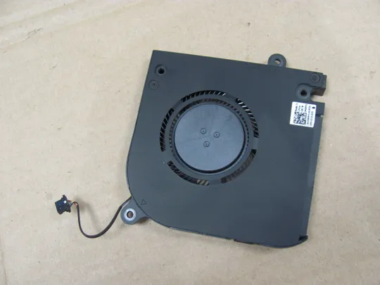 Купити 679-24 Вентилятор (кулер, FAN) 0M8NHV  для  Dell Inspiron 15 G7 7500 7501  оригінал