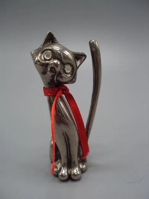 Фигура миниатюра статуэтка кот с бантиком металл Европа кошка с бантом высота 7,3 см №15044 Ціна