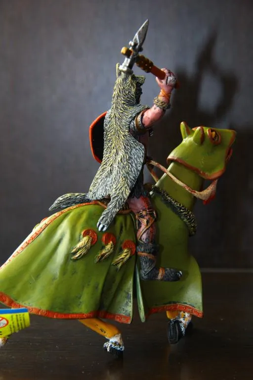 рыцарь воин с ударным молотом на коне  90-100мм PLASTOY Франция З аукціону