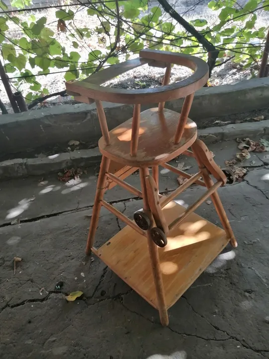 Ретро стульчик для кормления трасформер, столик З аукціону