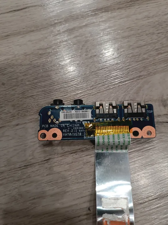 Додаткова USB + Audio плата з шлейфом для ноутбука Acer V3-771 Ціна