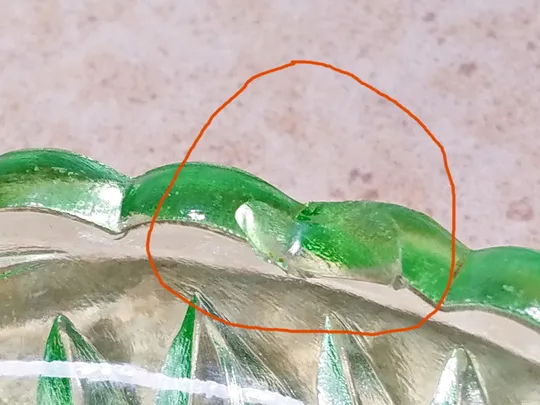 Блюдо піднос таця старе радянське зелене кольорове овальне скло Скол Вживане Характеристики