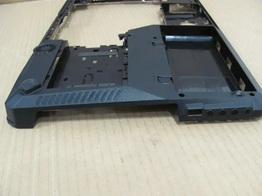 478-2 Кришка дно піддон корпуса для MEDION X6811 X6812 GX660 MS-16F1 оригінал Де купити