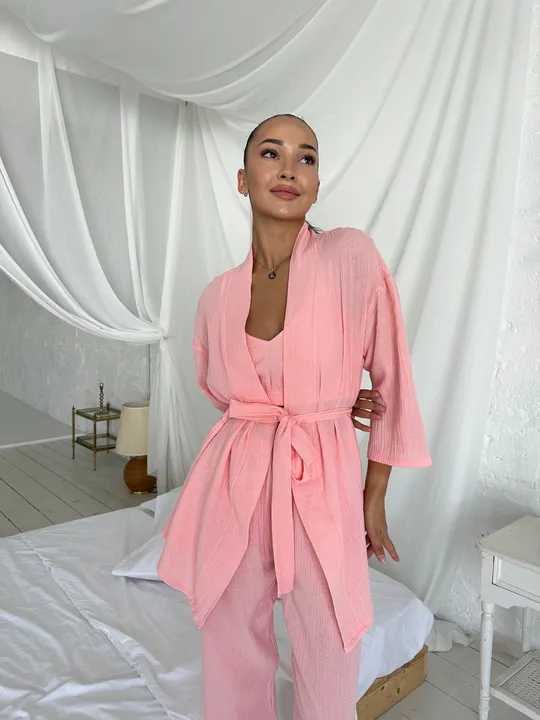 Комплект для дому і сну трійка з мусліну, халат кімоно, топ і штани персиковий З аукціону