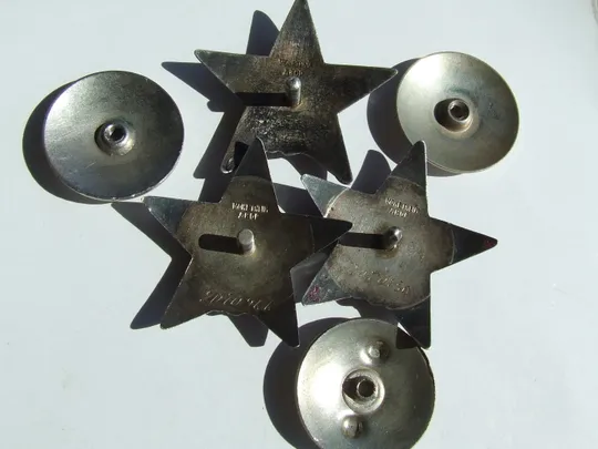 Орден КЗ -3 штуки № 1 817 363. 2 070 966.и 2 070 150 награждения 1945-46 гг. На торгах