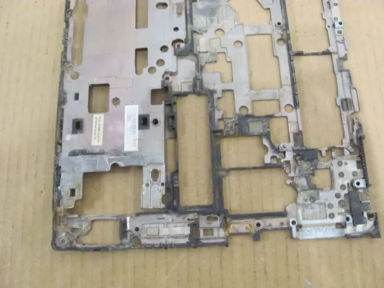 номер0275-24 Кришка дно піддон корпуса Нижний корпус (дно) для ноутбука Низ дно поддон Нижняя часть 6070B1230901 L09540-001 для HP ProBook 640 G4 оригінал Де купити