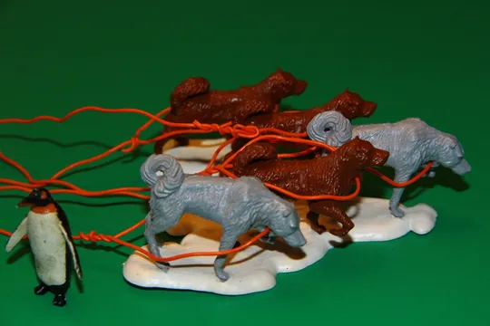 свопети чукчі на санях та пінгвіни TIMPO 54мм Великобританія УЦІНКА Продаж