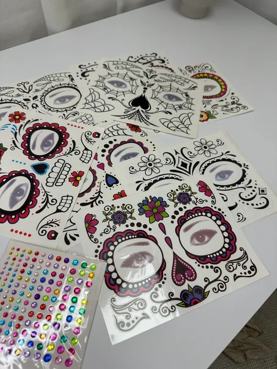 Купити Тимчасові тату для обличчя з блискітками у стилі Santa Muerte ціна за всі (22)