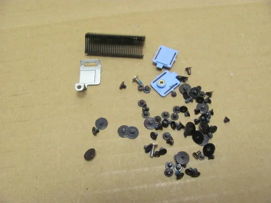 номер0977-7 комплектуюче кріпленя гвинти  для DELL Precision 7670 M7670 7680 7780 оригінал Ціна