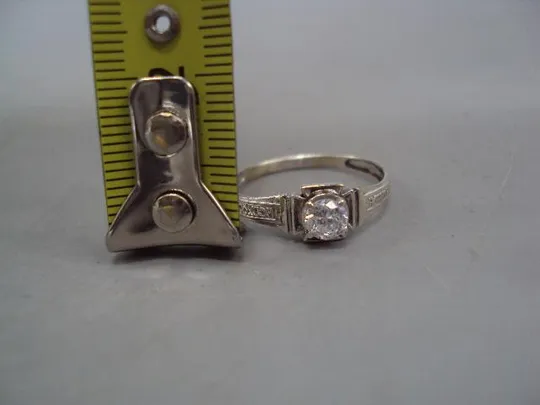 Мужской перстень кольцо крест белая вставка Спаси и Сохрани серебро Украина 2,11 г размер 21 №15170 З аукціону