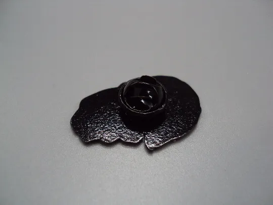 Значок пін мультфільм Головоломка Думками навиворіт Inside Out Сум Печалька знак брошка №18486 З аукціону