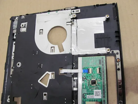 номер0032-6 Кришка панель палмрест та тачпад 0MKKD5 для Dell VOSTRO V131 оригінал Де купити