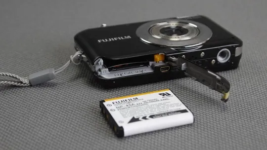 цифровой фотоаппарат FujiFilm Finepix JV150W 14.0Mpix Недорого