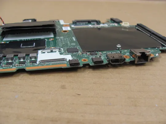 838-4 материнська плата  i7-7820HQ SR32N DP710 NM-B121  для LENOVO Thinkpad P70 P71 оригінал Де купити