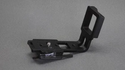 фото, Быстросъемный металлический L-кронштейн Desmond DBLP-1 QR L Plate для цифровых DSLR SLR камер