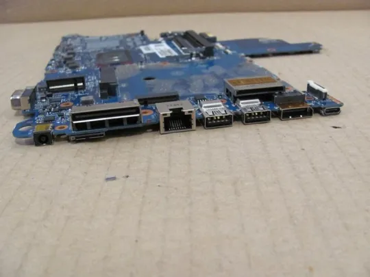 №360-20 материнська плата 6050A2723701 852724-601  i3-6100U для HP 640 G2, 650 G2 оригінал Де купити