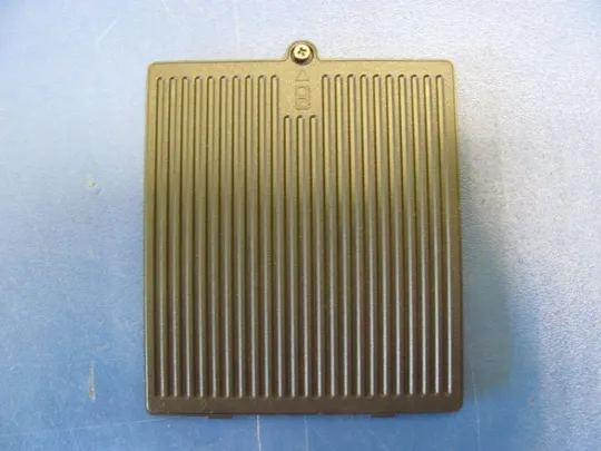 Купити №74-8 Сервісна кришка 6060B0429101 для HP Compaq 2100, 2200, 2500, NX9000, ZE4200 у хорошому стані