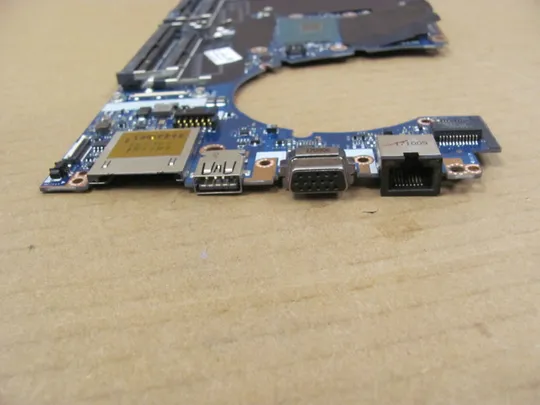 849-10 материнська плата SR2FU i7-6820HQ  APW50 LA-C381P для HP EliteBook ZBOOK 15 G3  оригінал Недорого