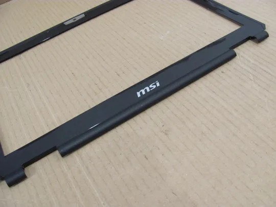 479-6 рамка матриці для MEDION X6811 X6812 GX660 MS-16F1 оригінал З аукціону