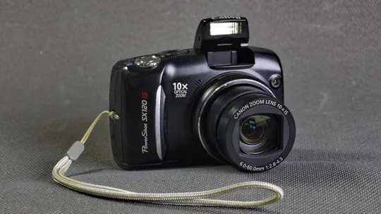 цифровой фотоаппарат 10Mpix Canon Power Shot SX120 IS  + x10 Canon lens 6.0-60.0mm/2.8-4.3 Ціна