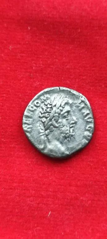 Коммод и военные трофеи-редкая монета серебро 190год н.э.в фильме Гладиатор роль Коммода kg426 Ціна