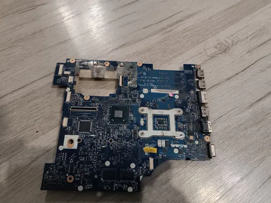 Материнська плата для ноутбуку Lenovo G570 (LA-6753P Rev:1.0) З аукціону