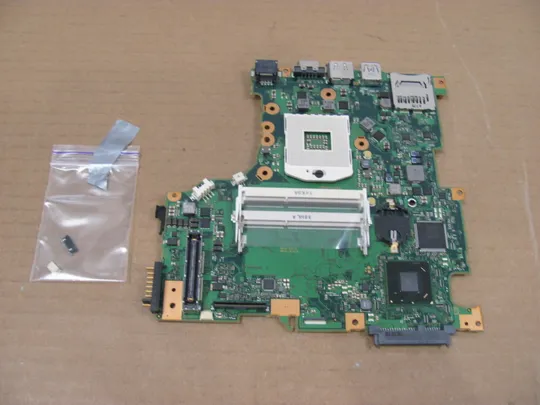 857-14 материнська плата  CP621860-Z3 CP620502  для FUJITSU LIFEBOOK  E746, E736 оригінал Ціна