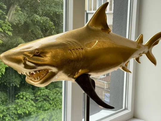 Акула LOUIS VUITTON Ціна