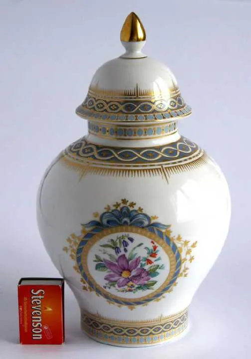 Антикварна ваза Royal порцеляна Kaiser Porzellan Недорого