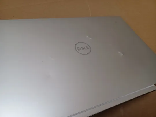 номер1055-1 кришка матриці AM247000501 0RMTKH для Dell XPS 15 9575 5530 2in1 Кришка дисплея Тильна кришка Корпус матриці Верхня кришка matrix cover Top Case LCD Cover Rear Lid Back Cover Housing Cabinet оригінал З аукціону