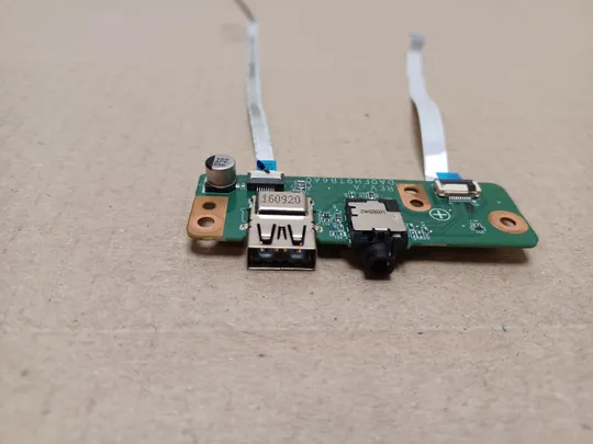 номер1077-13 плата AUDIO USB DA0FH9TB6A0 3LFH9PB0000  для  Fujitsu Lifebook A557 A555 A357  оригінал Продаж