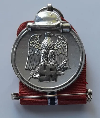 фото, Німеччина. 3 РЕЙХ. Медаль "За зимову компанію на Сході 1941-1942 р.р.". Копія.