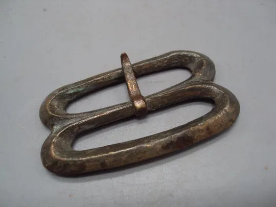 Пряжка бронза археология размер 6 х 3,3 см №14252 Інтернет-аукціон
