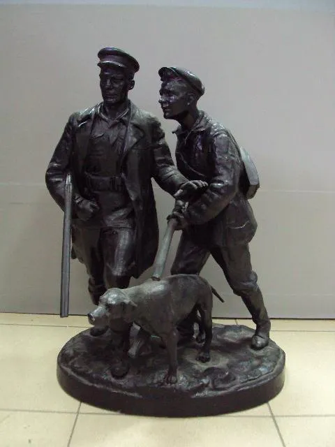 Фигура металл скульптура охотники с собакой охота высота 54,5 см вес 19,24 кг №13159 Ціна